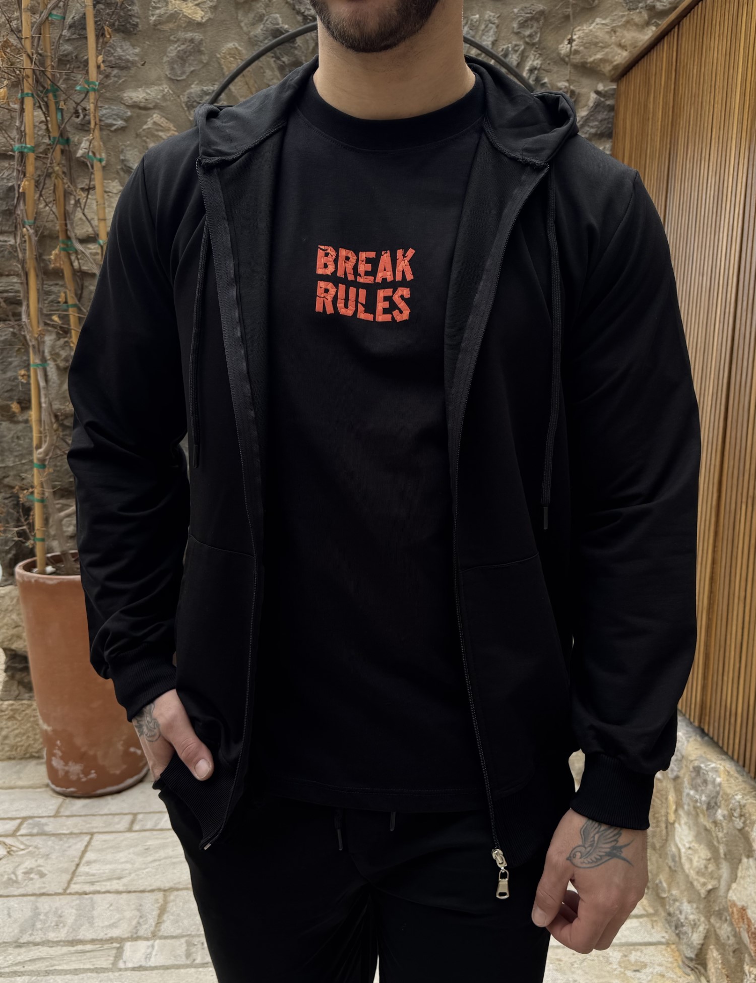 KEF Ανδρική μαύρη βαμβακερή ζακέτα με κουκούλα KEF2630